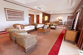 Waterfront Airport Hotel & Casino