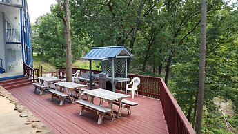 Ozarka Lodge