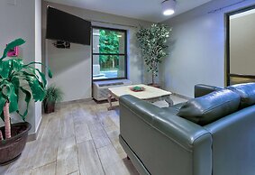 Super 8 by Wyndham Diberville Biloxi Area