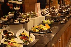 The Metropolitan Hotel and Spa New Delhi