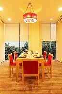 The Metropolitan Hotel and Spa New Delhi