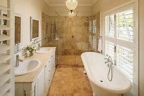 Le Quartier Francais