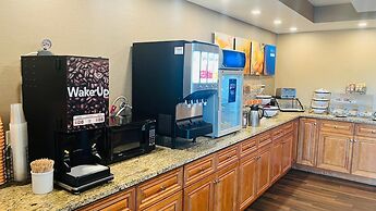 Comfort Inn & Suites Rochelle - DeKalb
