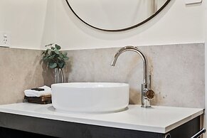 Quality Hotel Robertson Gardens