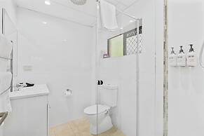 Quality Hotel Robertson Gardens