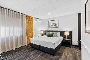 Quality Hotel Robertson Gardens