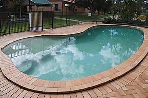 Quality Hotel Robertson Gardens