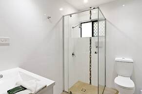 Quality Hotel Robertson Gardens