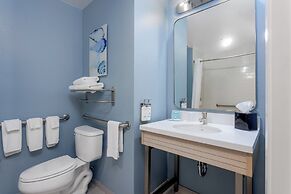 Holiday Inn Resort Pensacola Beach by IHG