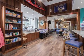 Holiday Inn Resort Pensacola Beach by IHG