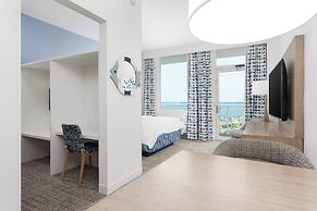 Holiday Inn Resort Pensacola Beach by IHG