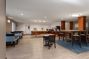 Hawthorn Extended Stay by Wyndham Naples