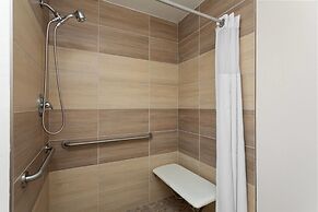Hawthorn Extended Stay by Wyndham Naples