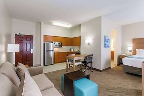 Hawthorn Extended Stay by Wyndham Naples