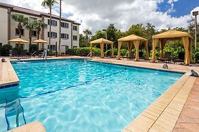 Hawthorn Extended Stay by Wyndham Naples
