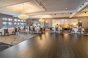 Riverview Inn & Suites, an Ascend Collection Hotel