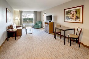 Riverview Inn & Suites, an Ascend Collection Hotel