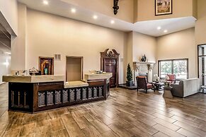 Riverview Inn & Suites, Ascend Hotel Collection