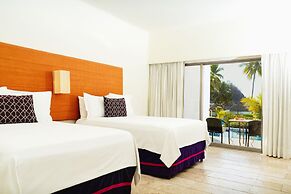 Camino Real Zaashila Huatulco