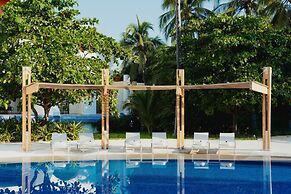 Camino Real Zaashila Huatulco