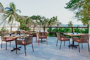 Camino Real Zaashila Huatulco