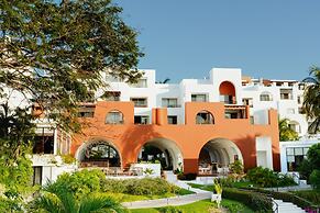 Camino Real Zaashila Huatulco