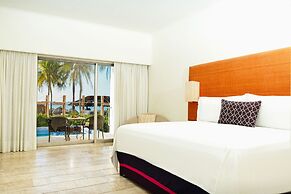 Camino Real Zaashila Huatulco