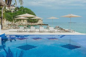 Camino Real Zaashila Huatulco