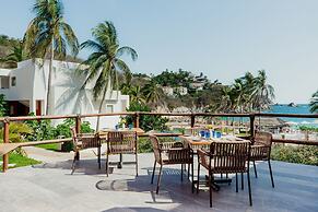 Camino Real Zaashila Huatulco