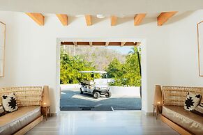 Camino Real Zaashila Huatulco