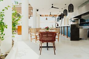 Camino Real Zaashila Huatulco