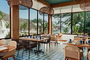 Camino Real Zaashila Huatulco