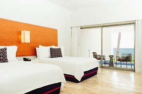 Camino Real Zaashila Huatulco