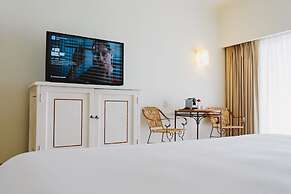 Camino Real Zaashila Huatulco