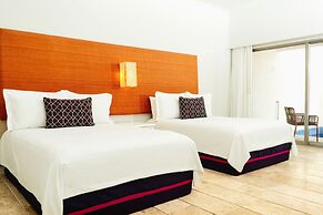 Camino Real Zaashila Huatulco