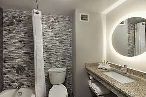 Holiday Inn Express Williamsburg North by IHG