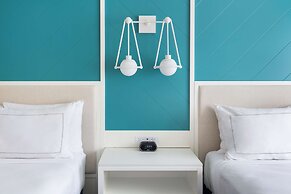 DoubleTree Suites by Hilton Naples