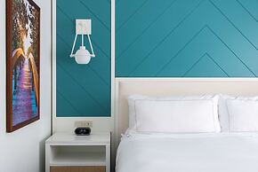 DoubleTree Suites by Hilton Naples