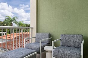 DoubleTree Suites by Hilton Naples