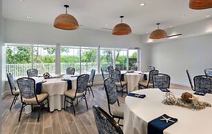 DoubleTree Suites by Hilton Naples