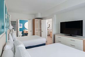 DoubleTree Suites by Hilton Naples