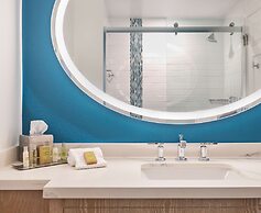 DoubleTree Suites by Hilton Naples