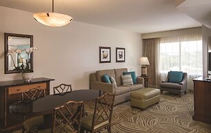 DoubleTree Suites by Hilton Naples