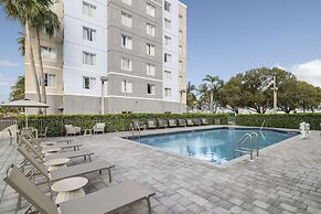 Homewood Suites by Hilton Miami-Airport/Blue Lagoon
