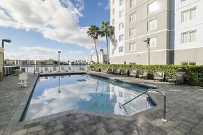 Homewood Suites by Hilton Miami-Airport/Blue Lagoon