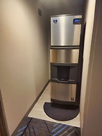 Holiday Inn Express Hotel & Suites Idaho Falls by IHG