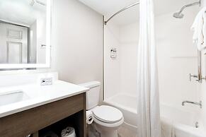 Holiday Inn Express Hotels & Suites Cocoa Beach by IHG