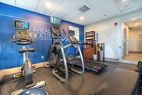 Holiday Inn Express Hotels & Suites Cocoa Beach by IHG