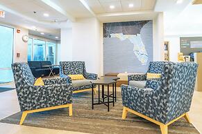 Holiday Inn Express Hotels & Suites Cocoa Beach by IHG