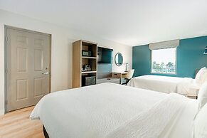 Holiday Inn Express Hotels & Suites Cocoa Beach by IHG